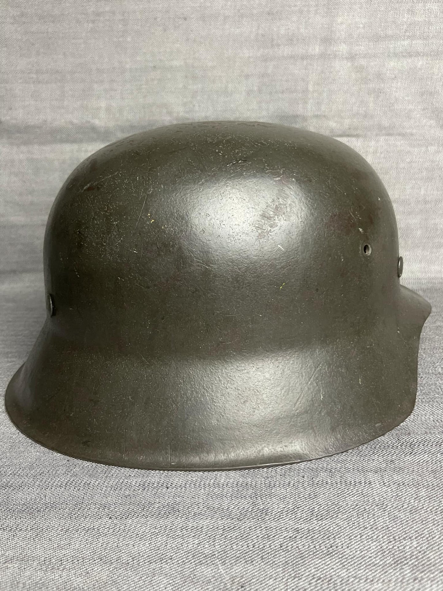 GERMAN WW2 HEER M42 SINGLE DECAL HELMET E.T. 68 W/ CHINSTRAP STUNNER!