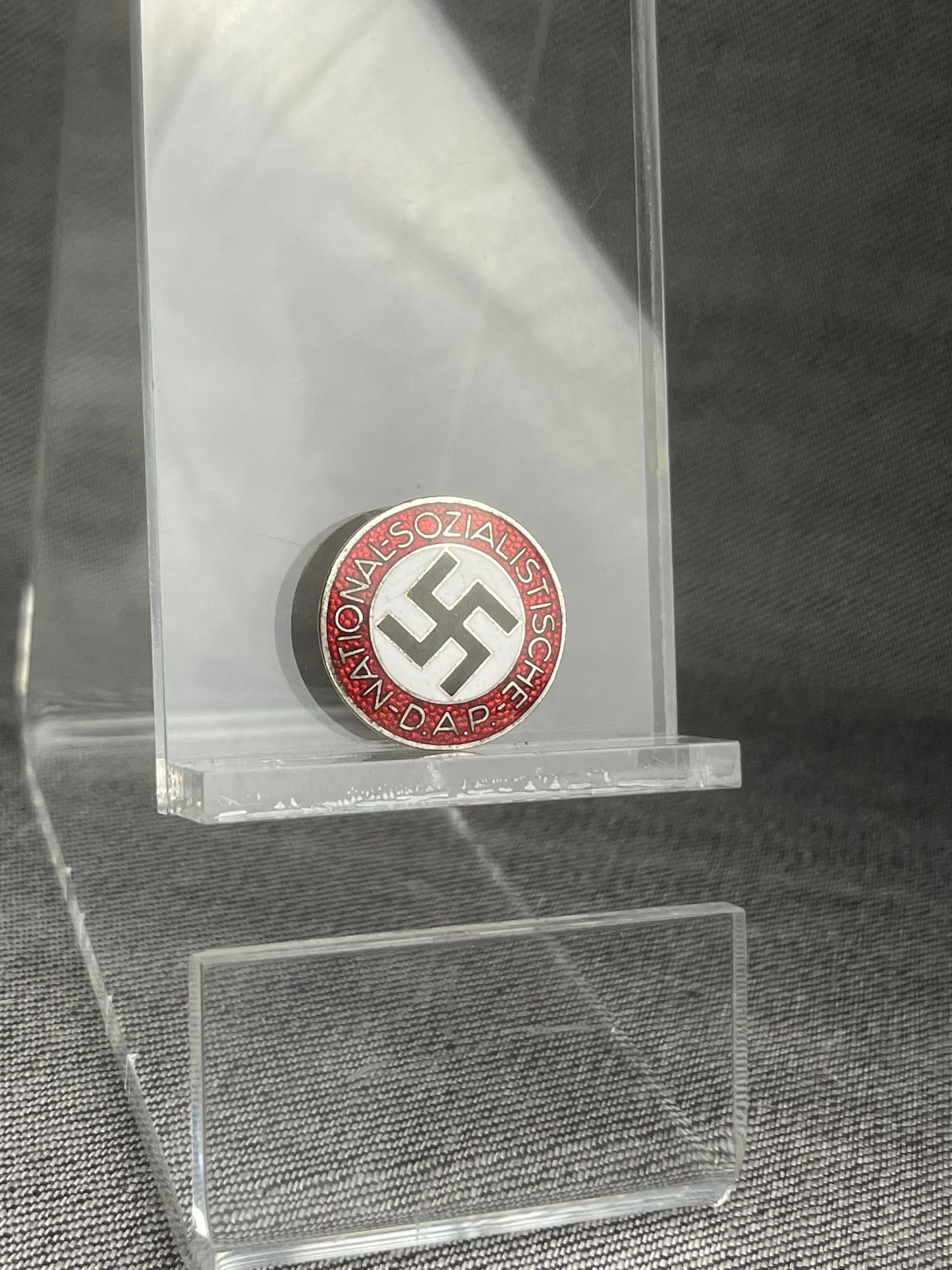 GERMAN WW2 NSDAP PARTY BADGE BY KARL HENSLER PFORZHEIM RZM M1/6 MINT