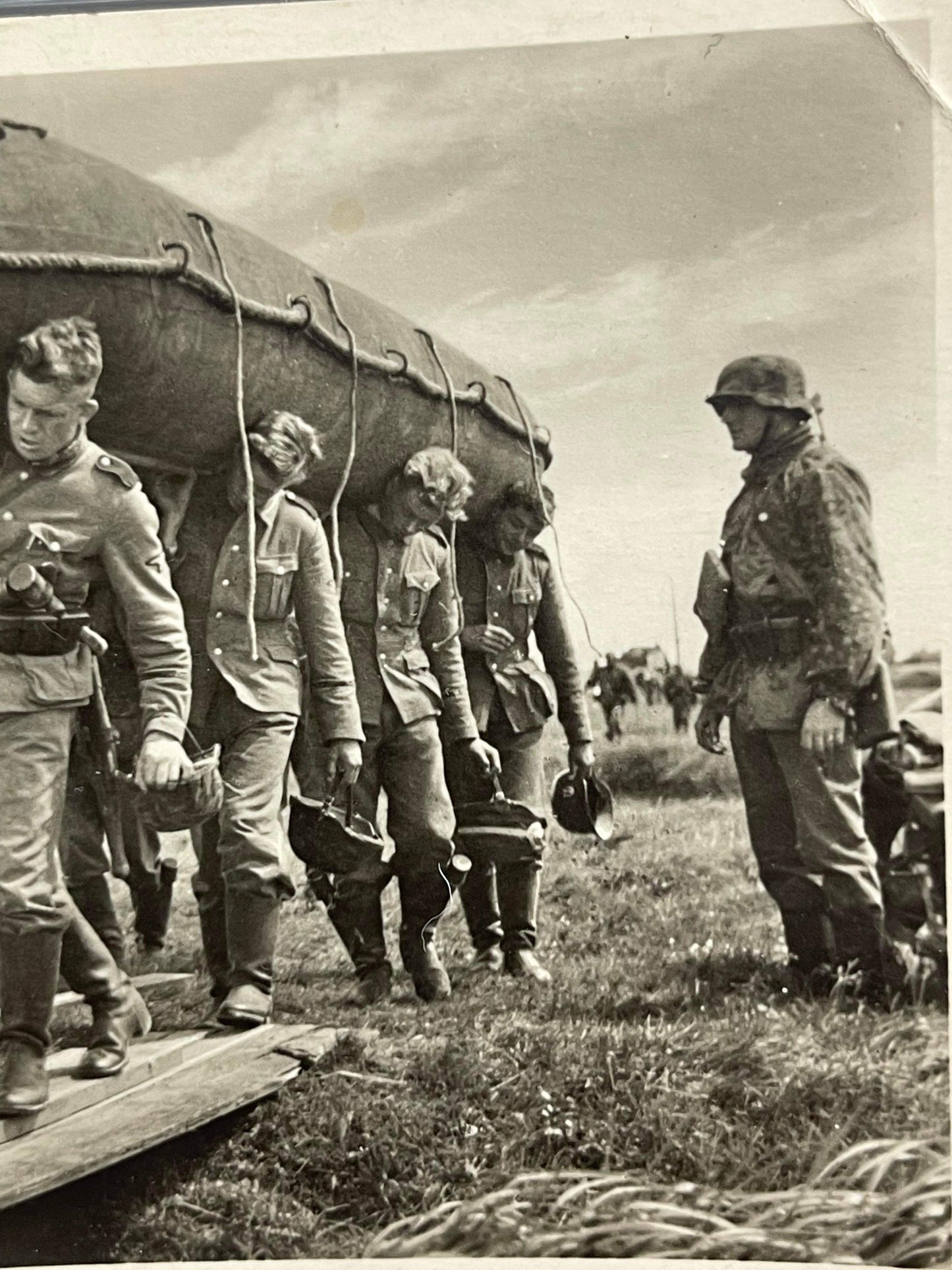 GERMAN WW2 WAFFEN-SS IN TRAINING POSTCARD