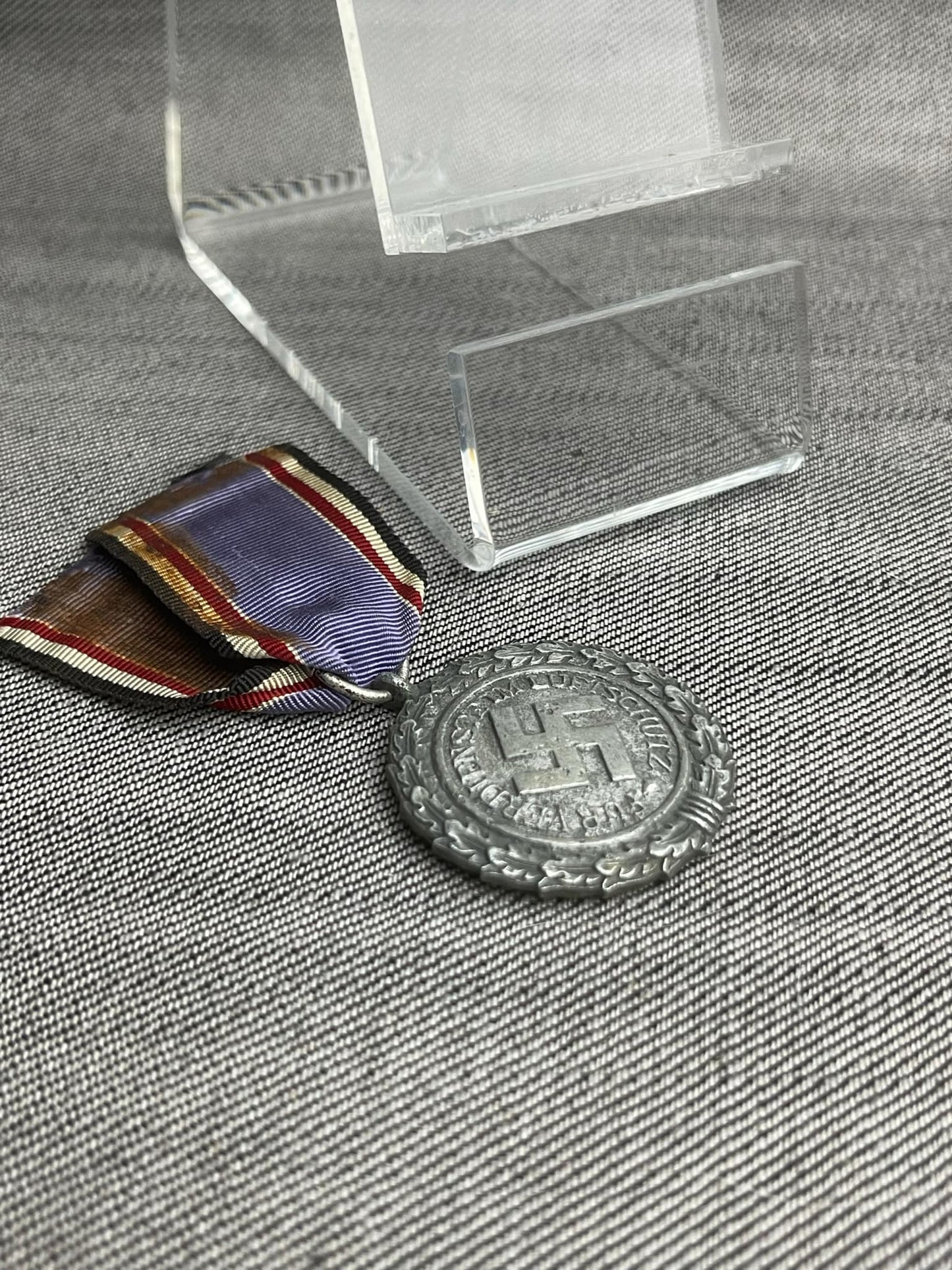GERMAN WW2 RLB "REICHSLUFTSCHUTZBUND" MEDAL SECOND CLASS W/ RIBBON
