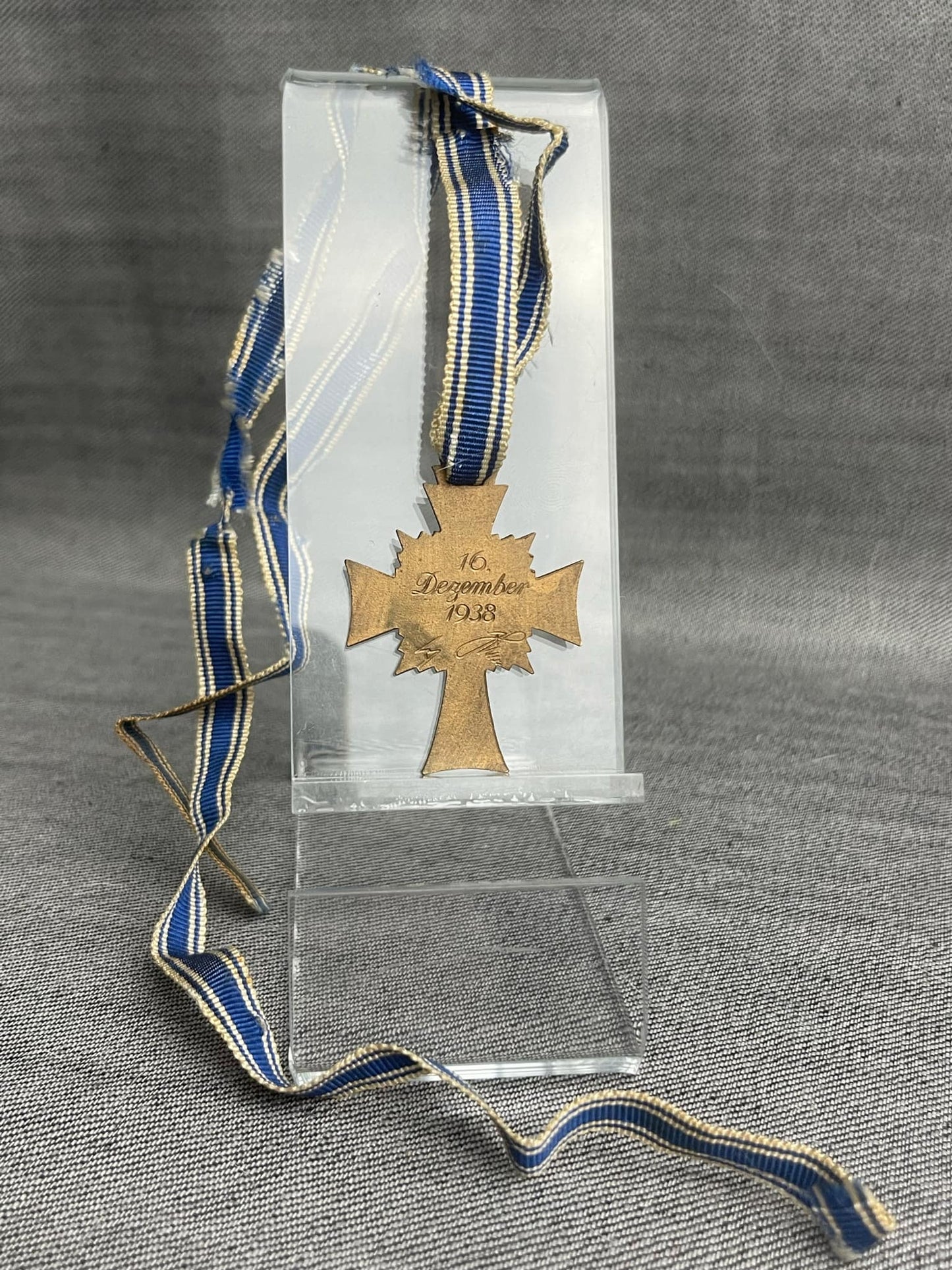 GERMAN WW2 1938 MOTHER CROSS IN BRONZE GRADE W/ FULL RIBBON