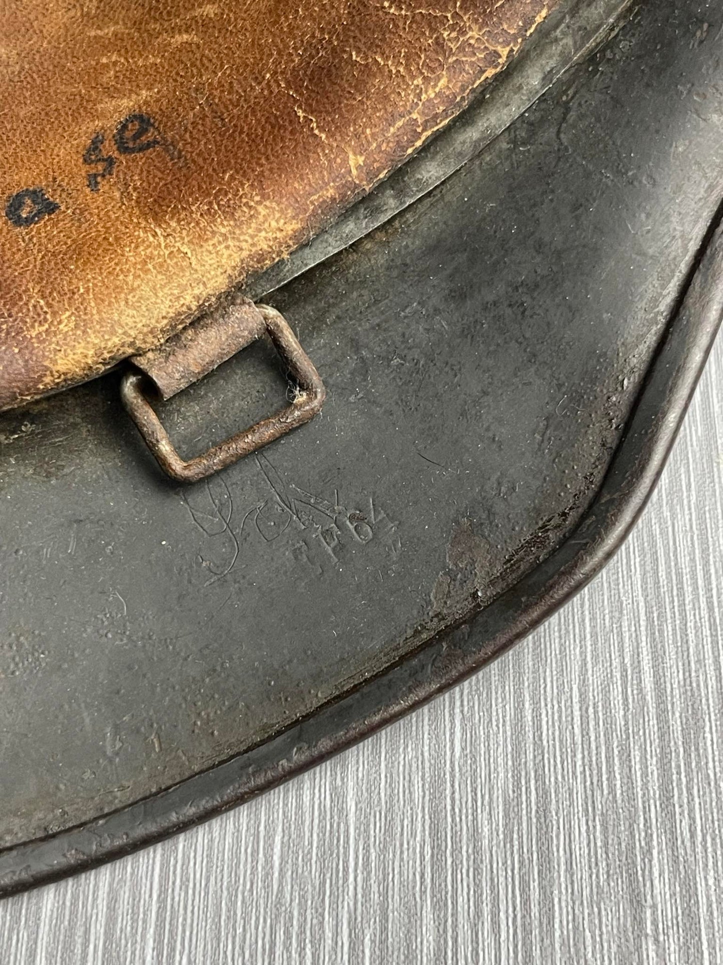 GERMAN WW2 KRIEGSMARINE M40 COMBAT HELMET SHIP GREY CAMO OVERPAINT EF64 NAMED /W BULLET DAMAGE