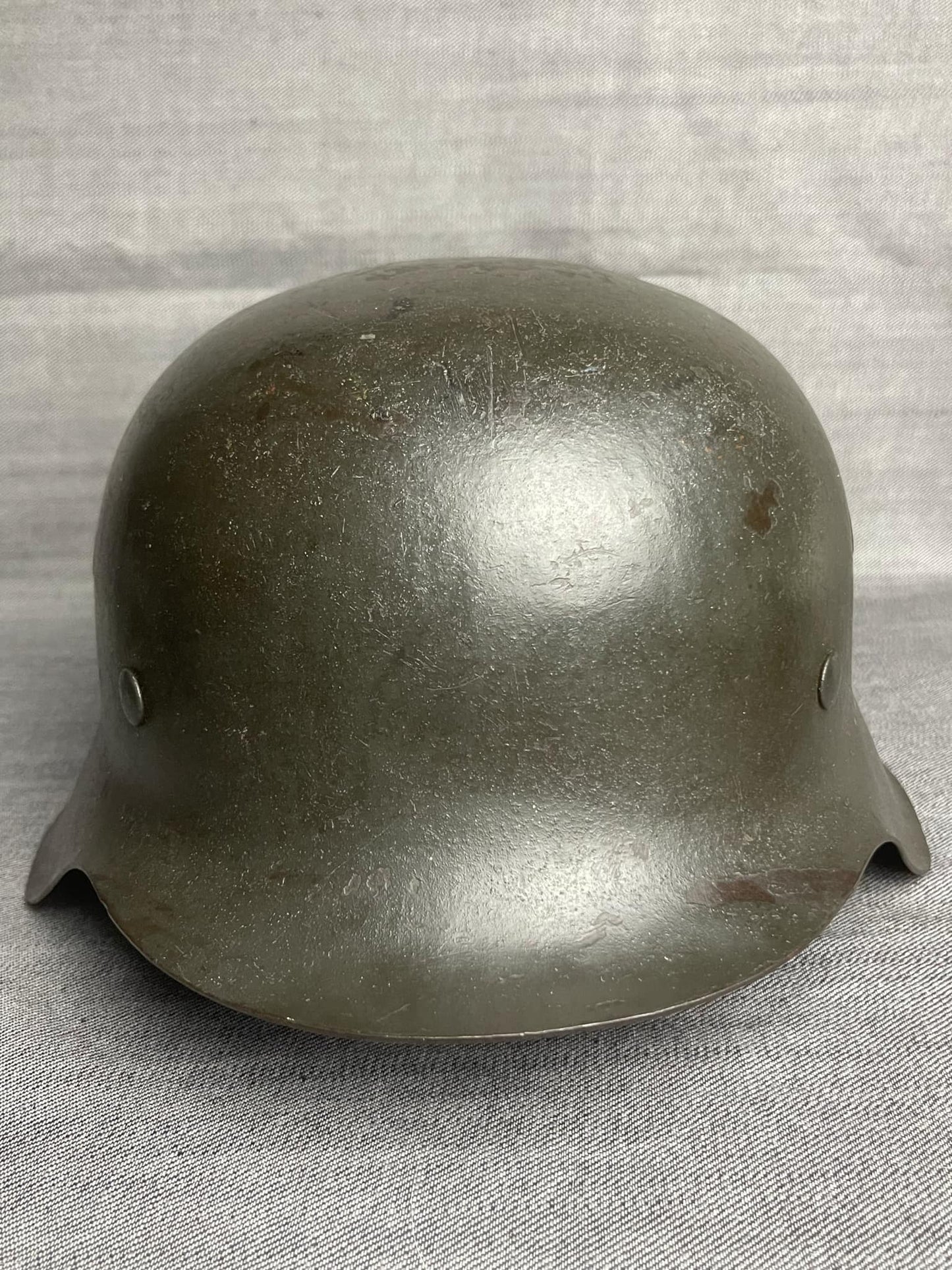 GERMAN WW2 HEER M42 SINGLE DECAL HELMET E.T. 68 W/ CHINSTRAP STUNNER!