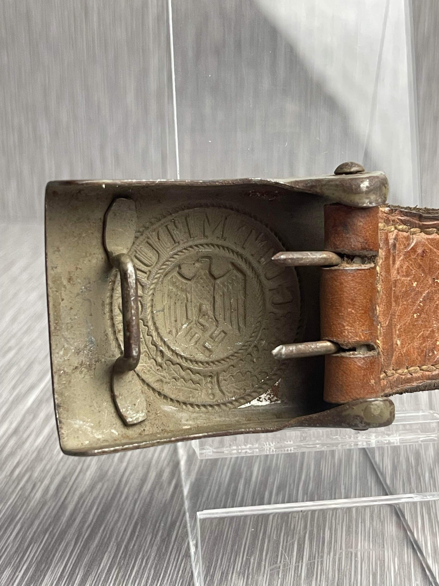 GERMAN WW2 HEER PAINTED STEEL BELT BUCKLE BY GEBBRÜDER SCHNEIDER, WIEN 1940