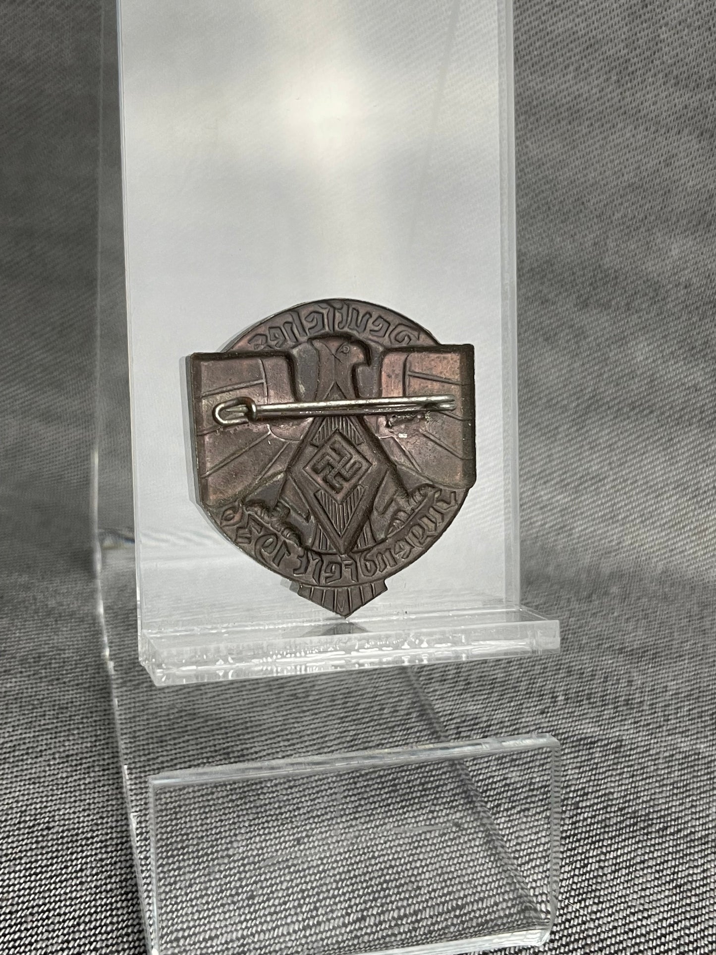 GERMAN WW2 HITLER JUGEND RALLY "DEUTSCHES JUGENDFEST 1936" BADGE / TINNIE “V” MARKED