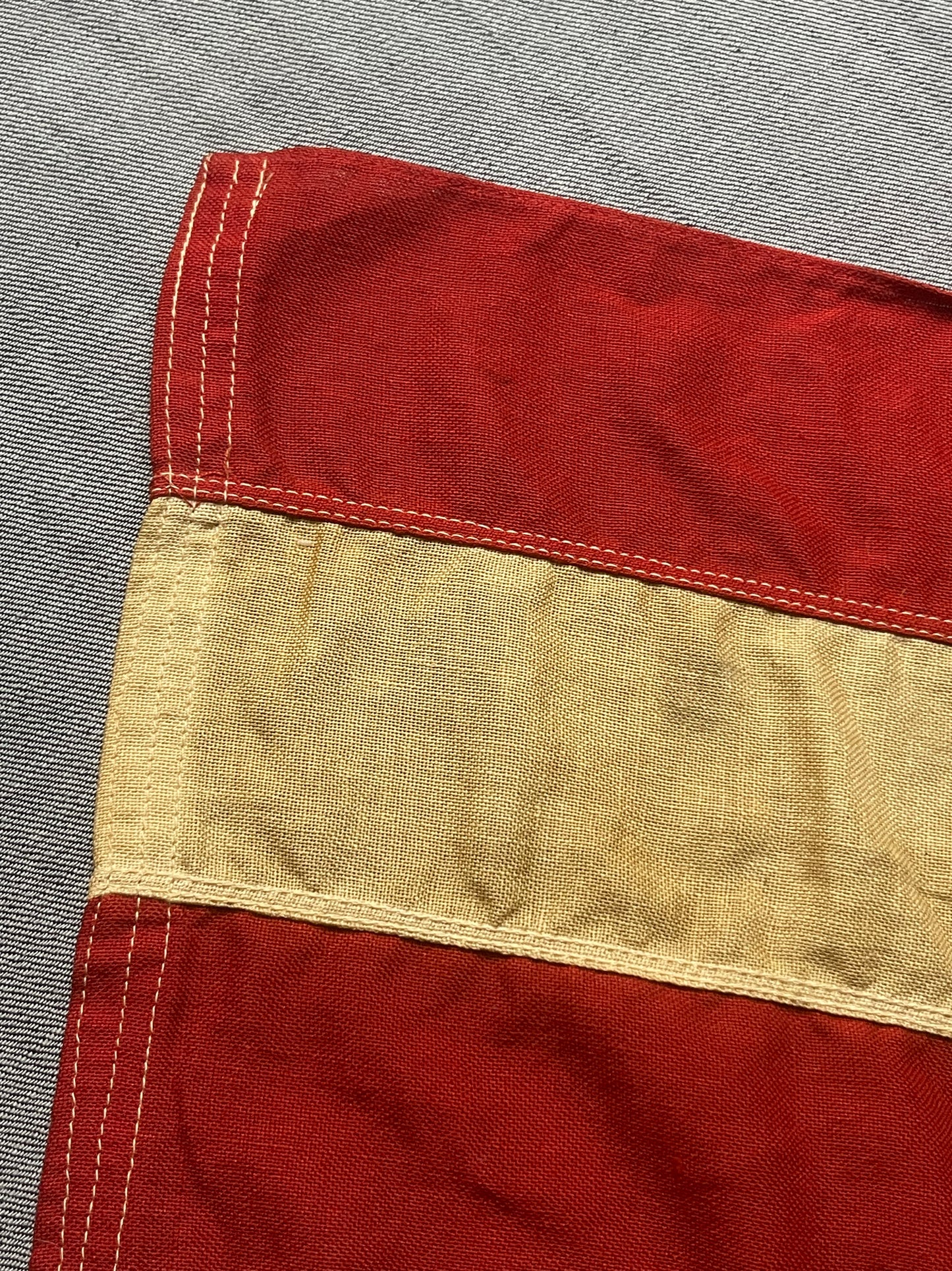 UNITED STATES WW2 EMBROIDERED 48 STAR FLAG W/ORIGINAL FLAG POLE BY BULLDOG BUNTING 4’ x 6’ EXTREMELY RARE EXAMPLE