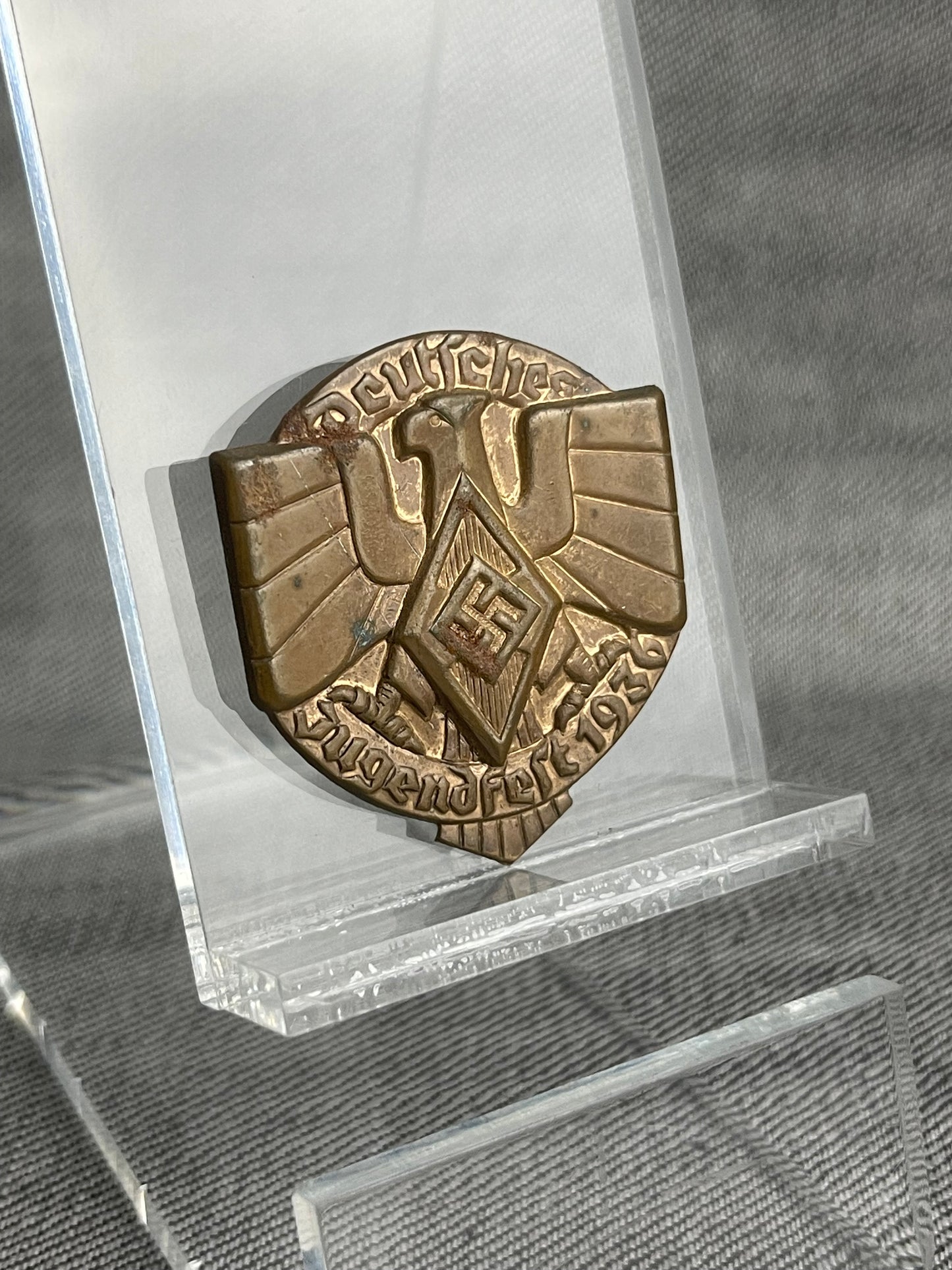 GERMAN WW2 HITLER JUGEND RALLY "DEUTSCHES JUGENDFEST 1936" BADGE / TINNIE “V” MARKED