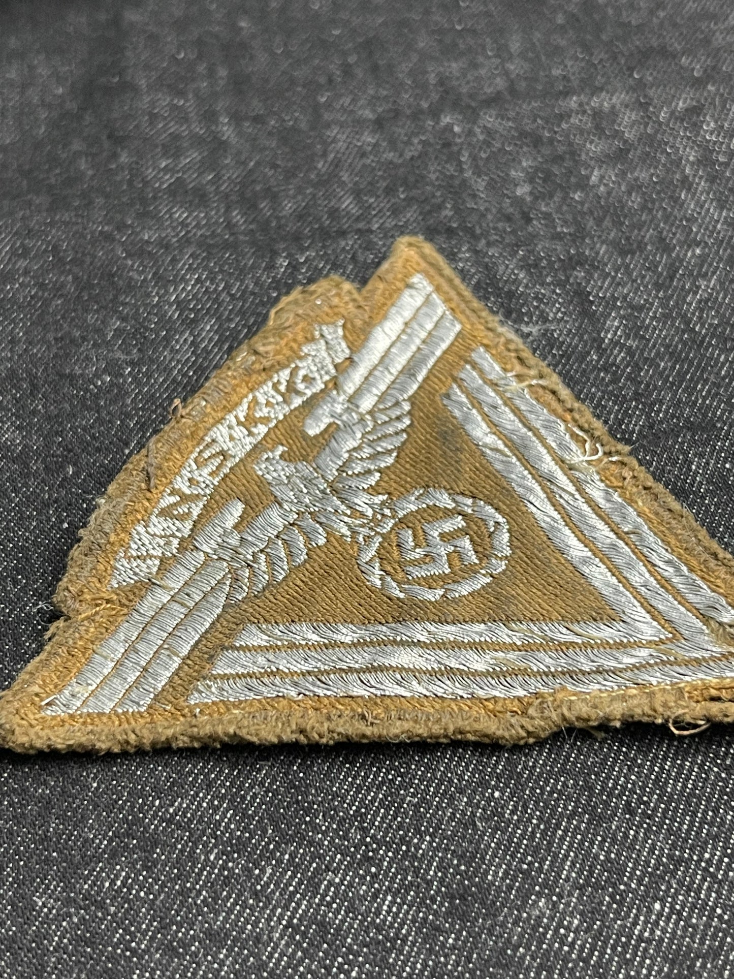 GERMAN WW2 NSKK "ALTEKAMPFER - OLD FIGHTER'S" SLEEVE CHEVRON/PATCH
