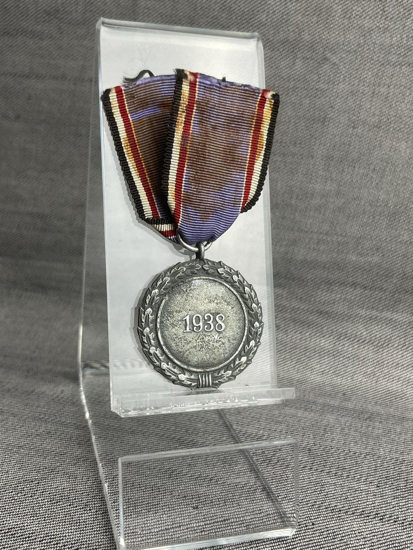 GERMAN WW2 RLB "REICHSLUFTSCHUTZBUND" MEDAL SECOND CLASS W/ RIBBON
