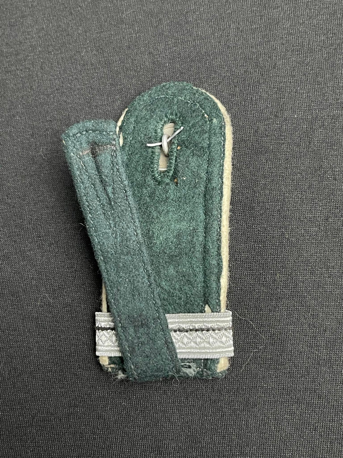GERMAN WW2 HEER INFANTRY FELDWEBEL SINGLE SHOULDER STRAP W/ OFFICER CANDIDATE TRESSE