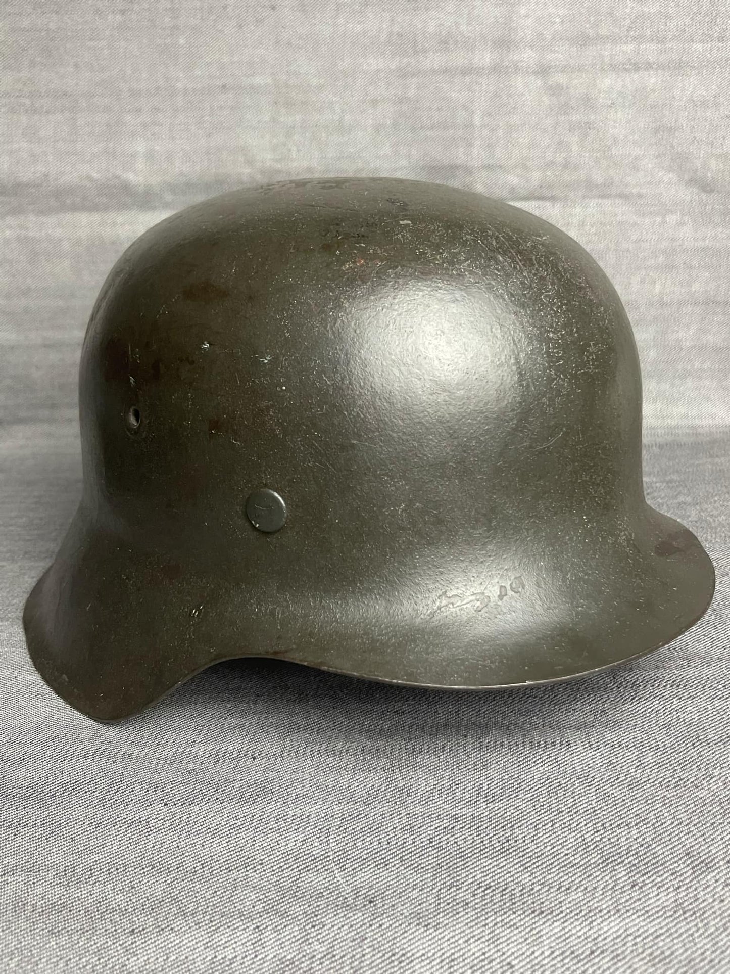 GERMAN WW2 HEER M42 SINGLE DECAL HELMET E.T. 68 W/ CHINSTRAP STUNNER!