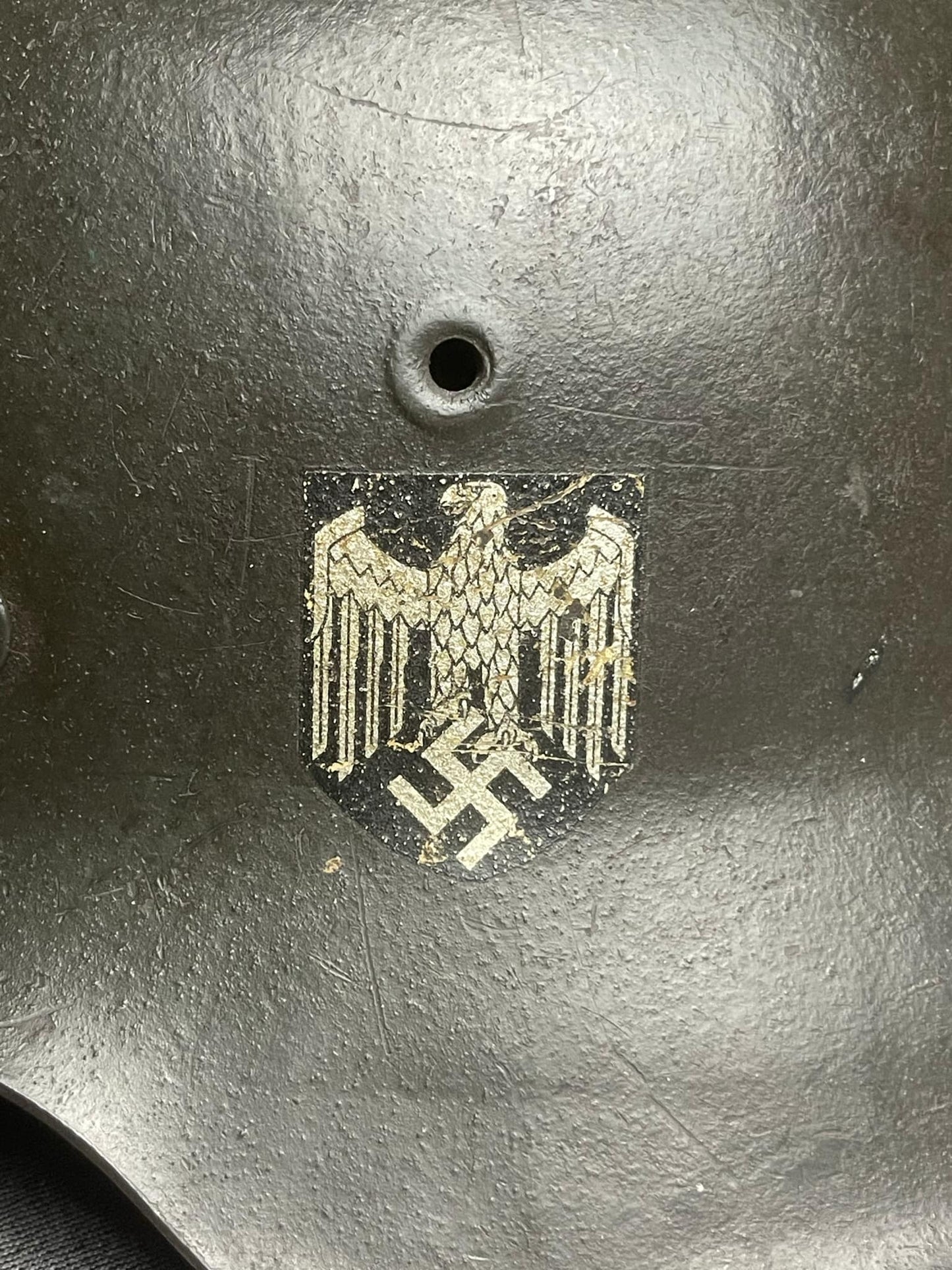 GERMAN WW2 HEER M42 SINGLE DECAL HELMET E.T. 68 W/ CHINSTRAP STUNNER!