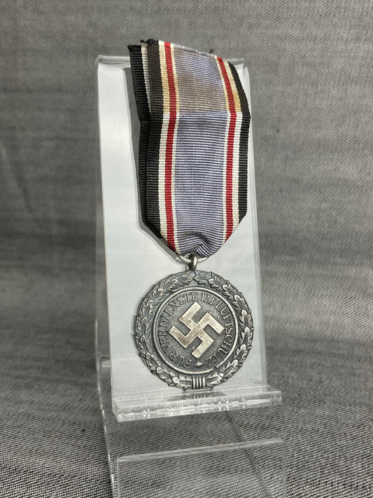 GERMAN WW2 REICHSLUFTSCHUTZBUND MEDAL SECOND CLASS W/ RIBBON