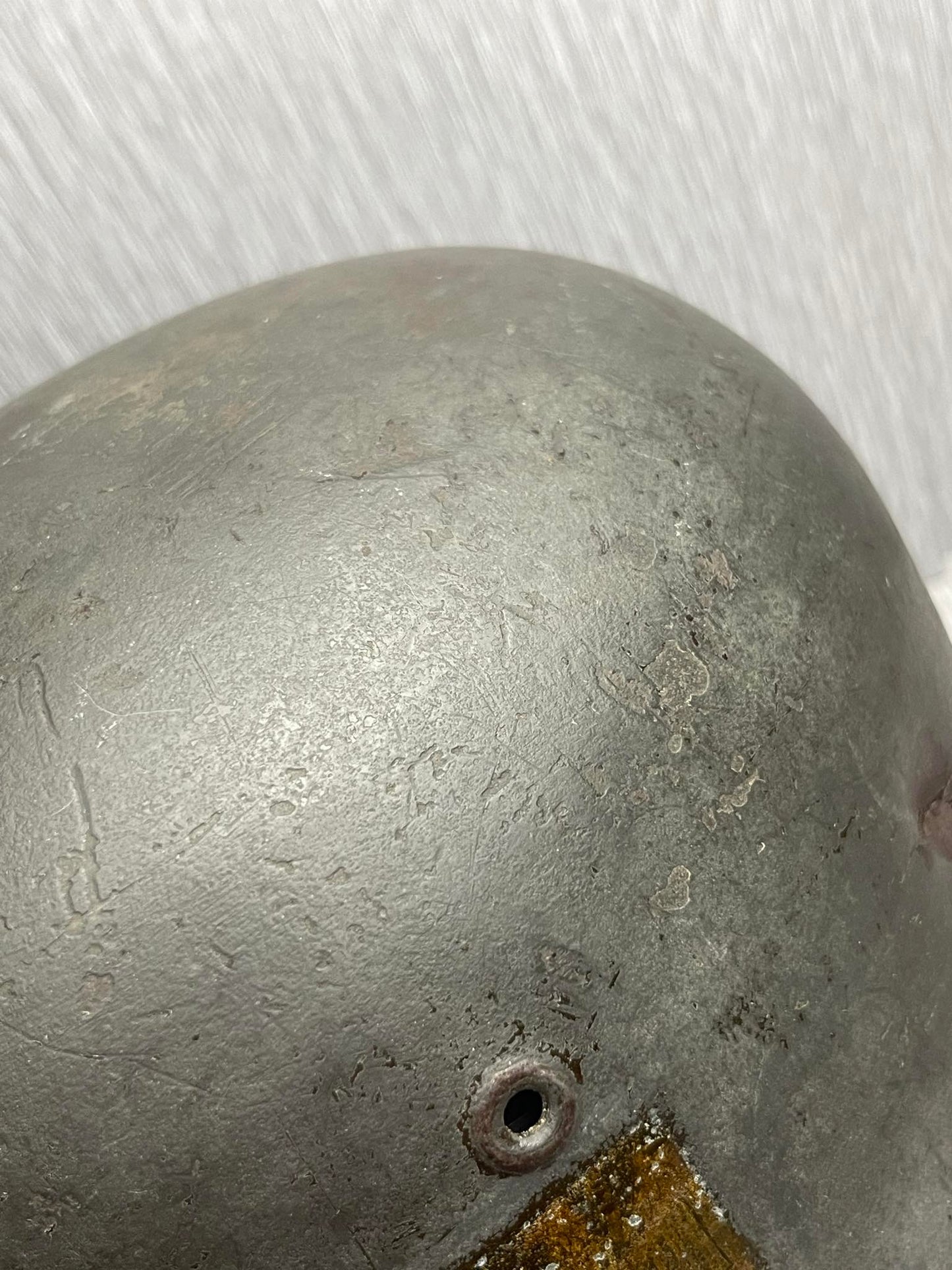 GERMAN WW2 KRIEGSMARINE M40 COMBAT HELMET SHIP GREY CAMO OVERPAINT EF64 NAMED /W BULLET DAMAGE