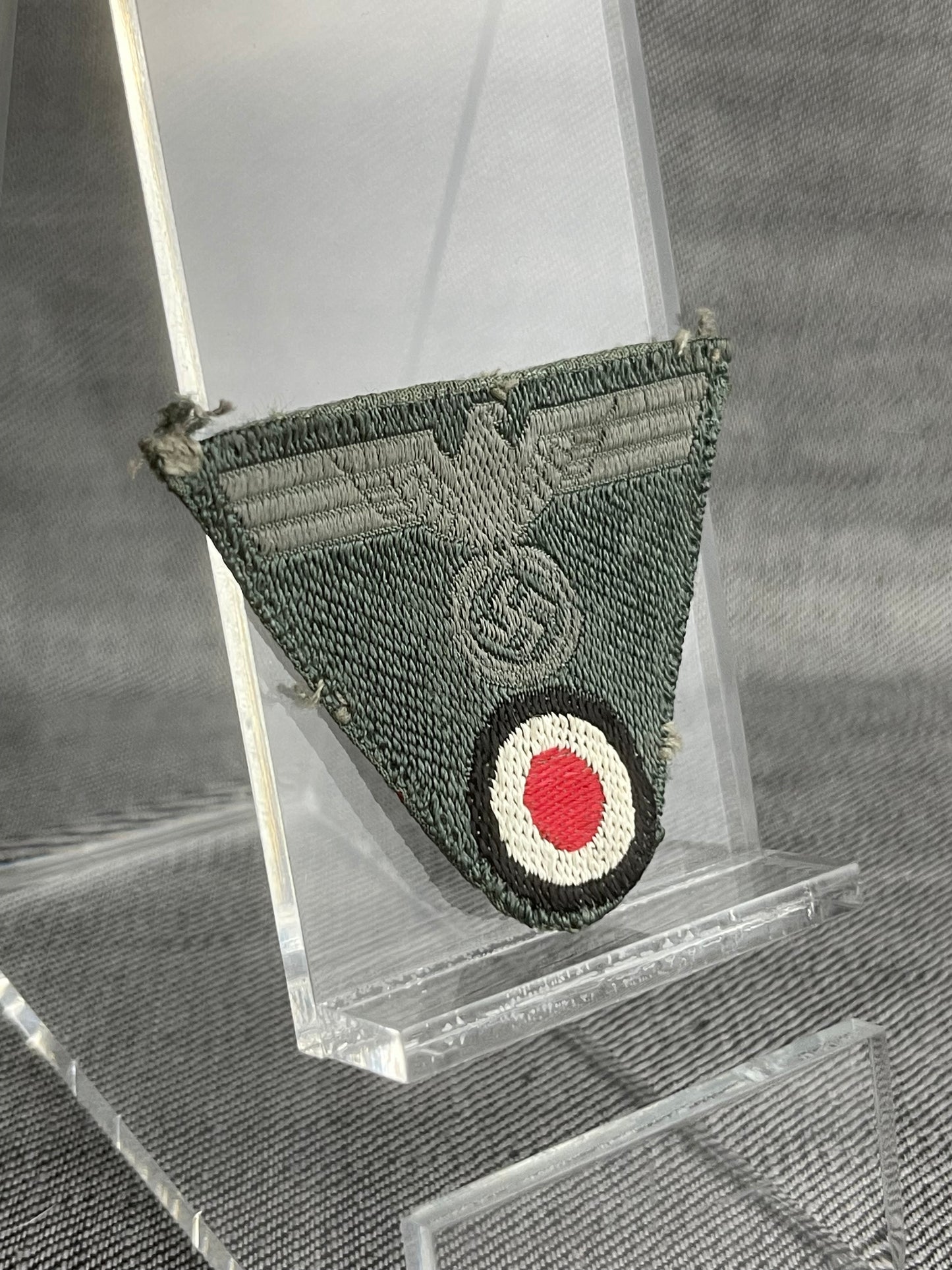 GERMAN WW2 HEER M43 CAP REMOVED BEVO TRAPEZOID EAGLE INSIGNIA EARLY TYPE