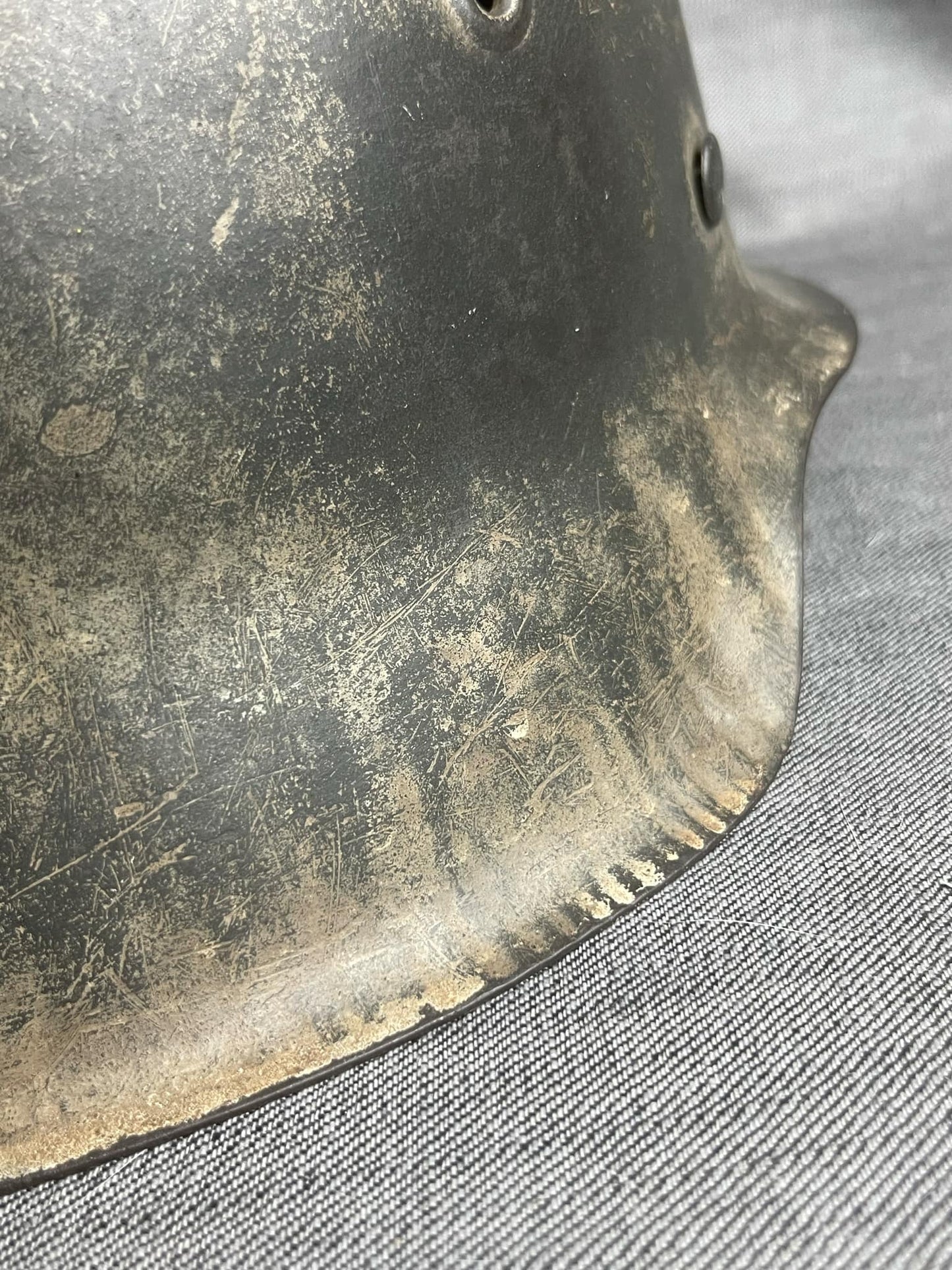 GERMAN WW2 M42 WINTER CAMOUFLAGED STEEL COMBAT HELMET "66"