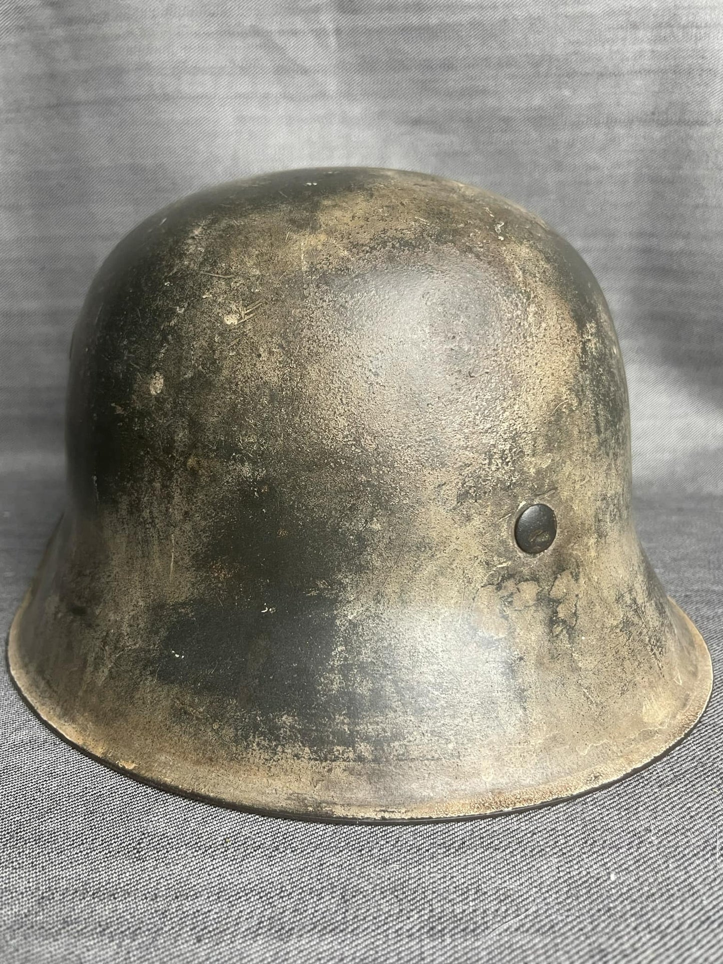 GERMAN WW2 M42 WINTER CAMOUFLAGED STEEL COMBAT HELMET "66"