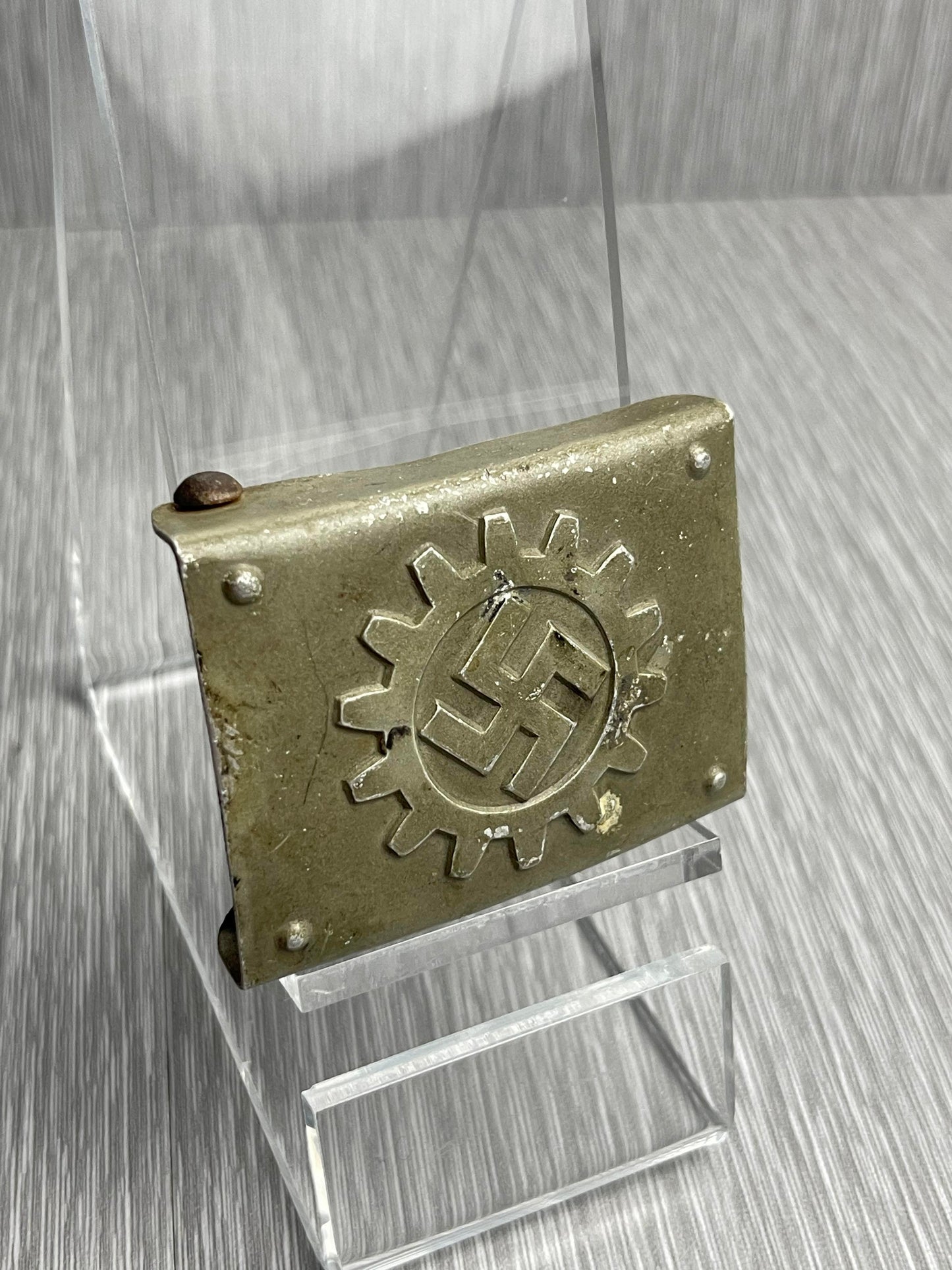 GERMAN WW2 DAF 'DEUTSCHE ARBEITSFRONT' FIELD GREEN PAINTED BUCKLE RZM M4/45