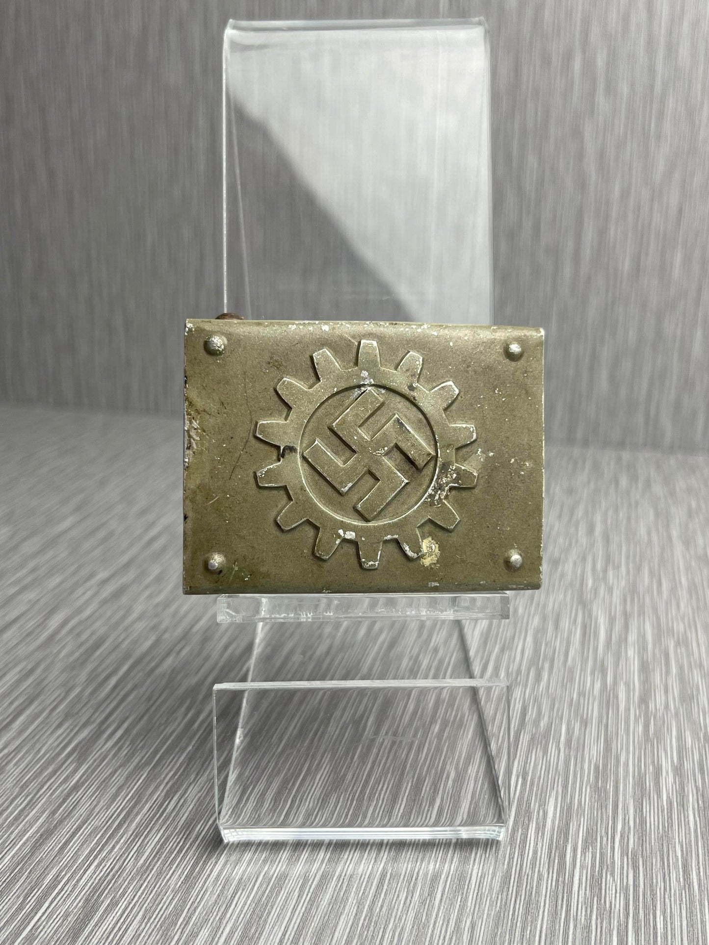 GERMAN WW2 DAF 'DEUTSCHE ARBEITSFRONT' FIELD GREEN PAINTED BUCKLE RZM M4/45