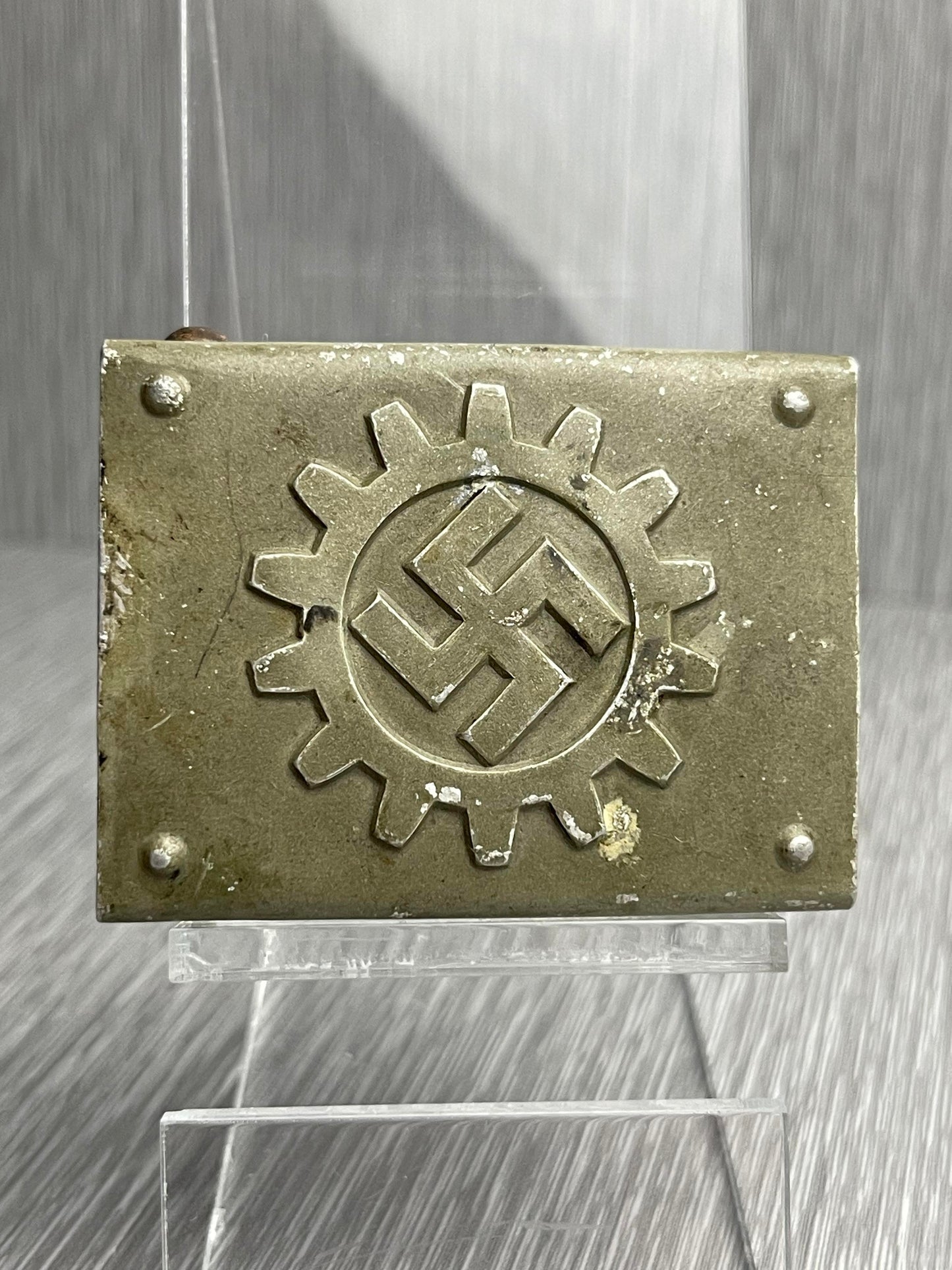 GERMAN WW2 DAF 'DEUTSCHE ARBEITSFRONT' FIELD GREEN PAINTED BUCKLE RZM M4/45