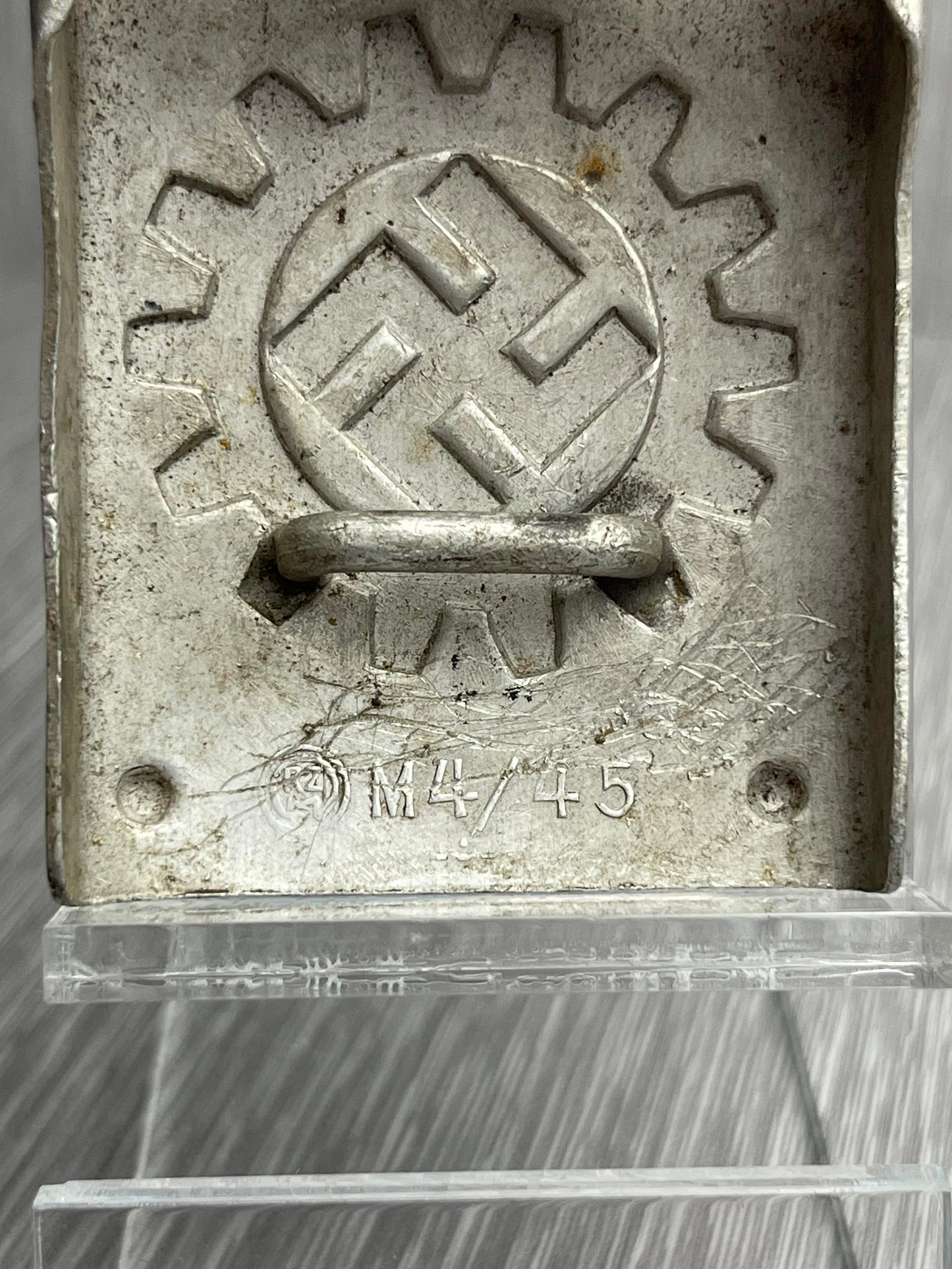GERMAN WW2 DAF 'DEUTSCHE ARBEITSFRONT' FIELD GREEN PAINTED BUCKLE RZM M4/45