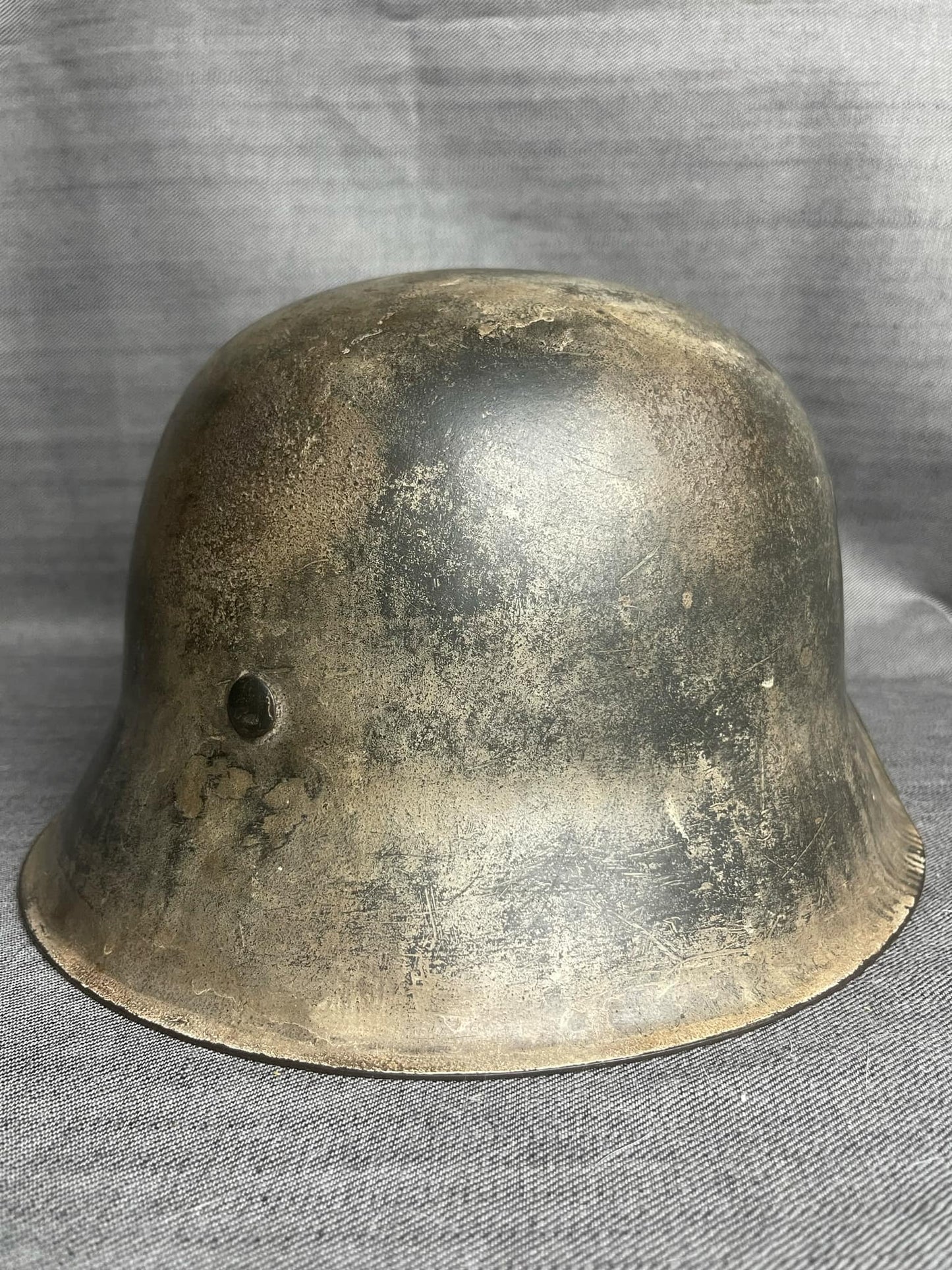 GERMAN WW2 M42 WINTER CAMOUFLAGED STEEL COMBAT HELMET "66"