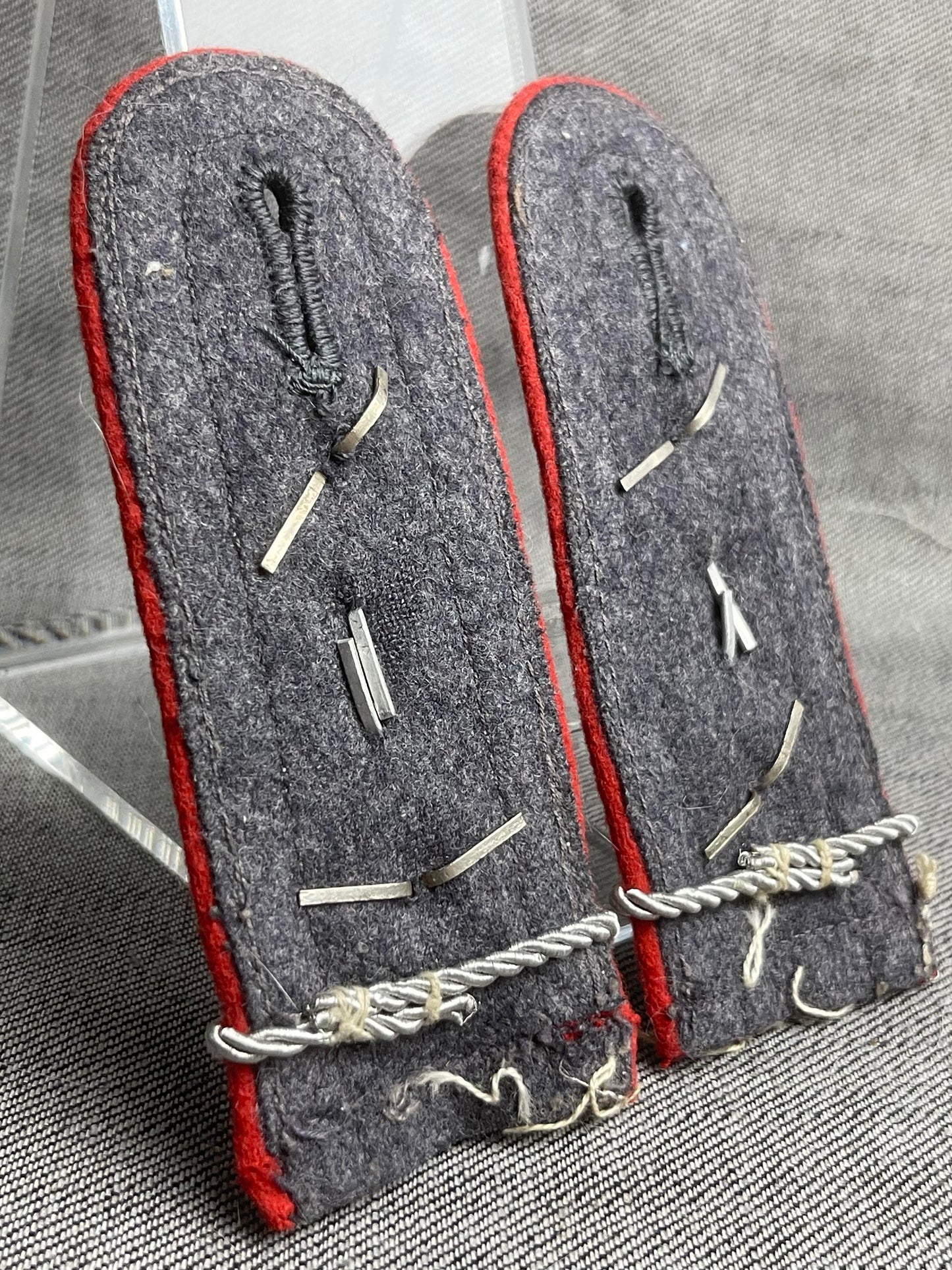 GERMAN WW2 OBERFAHNRICH FLAKARTILLERIESCHULE MATCHING SHOULDER STRAPS