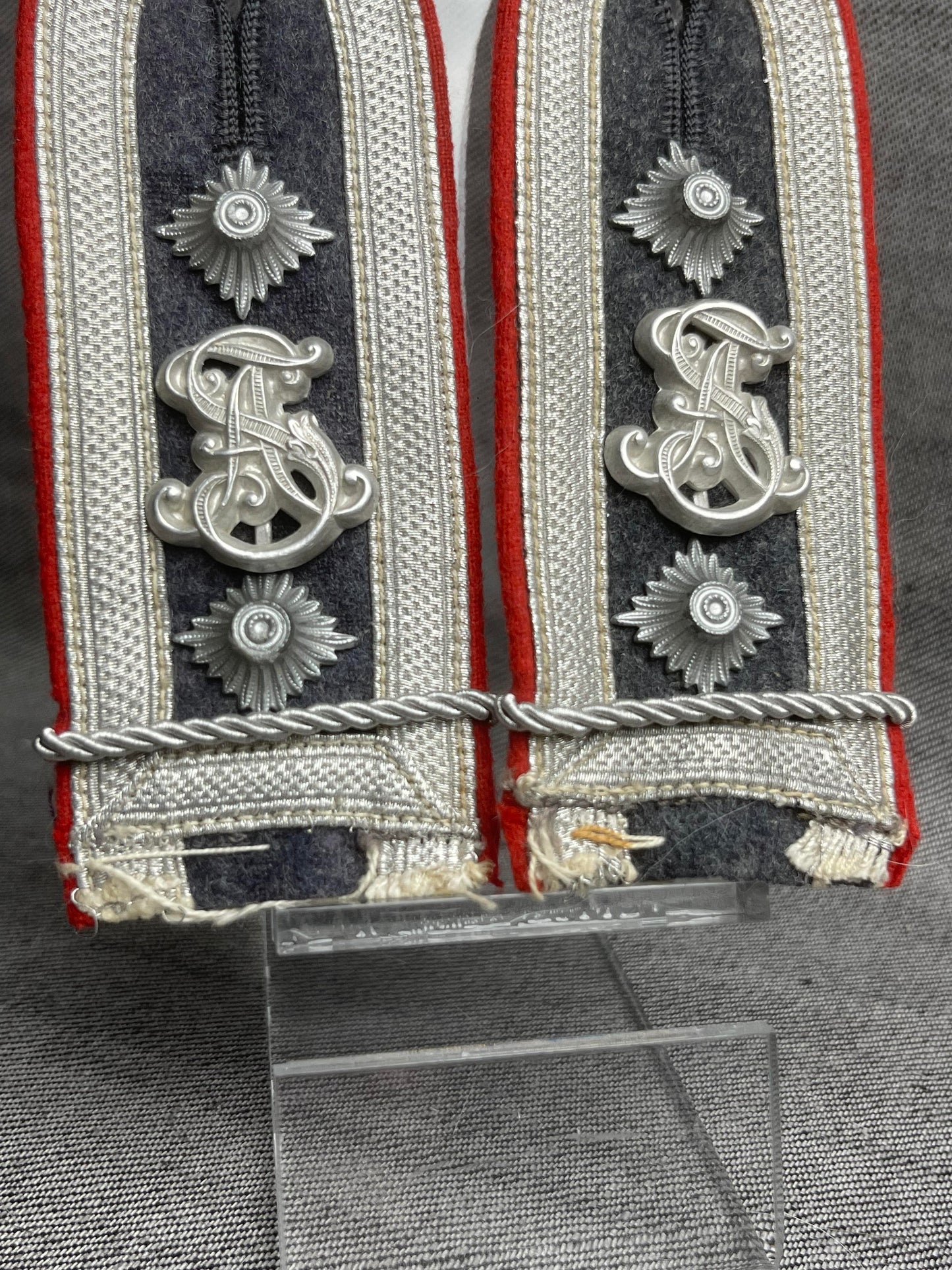 GERMAN WW2 OBERFAHNRICH FLAKARTILLERIESCHULE MATCHING SHOULDER STRAPS