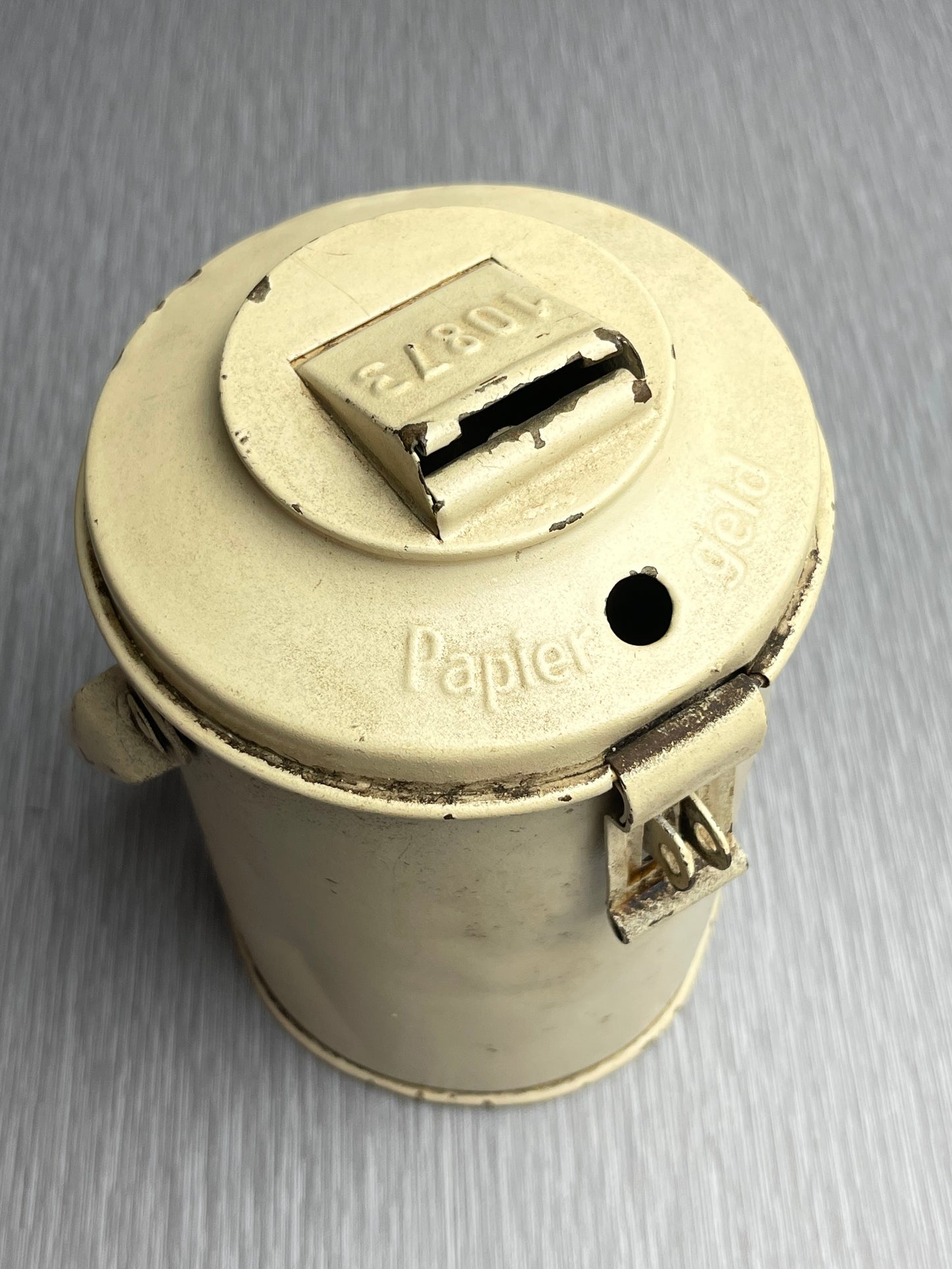 GERMAN WW2 DEUTSCHES ROTES KREUZ DONATION TIN WESCO
