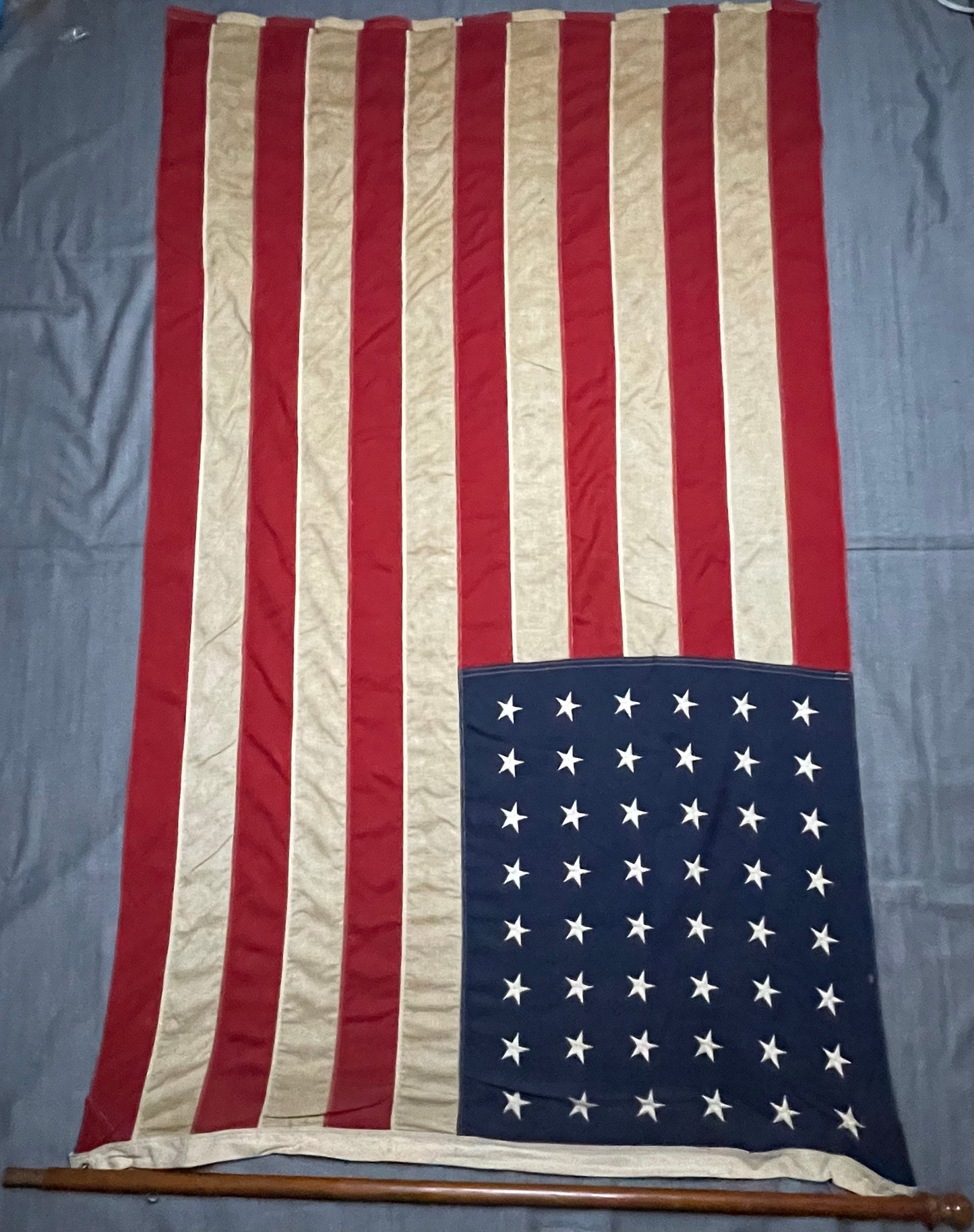 UNITED STATES WW2 EMBROIDERED 48 STAR FLAG W/ORIGINAL FLAG POLE BY BULLDOG BUNTING 4’ x 6’ EXTREMELY RARE EXAMPLE