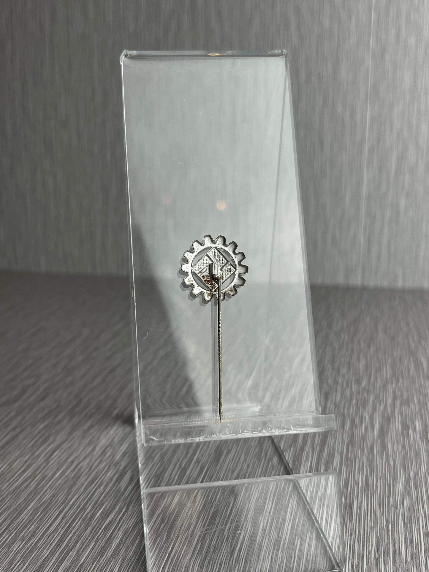 GERMAN WW2 DEUTSCHE ARBEITSFRONT MEMBERSHIP STICKPIN RZM 5/72 NICELY MARKED