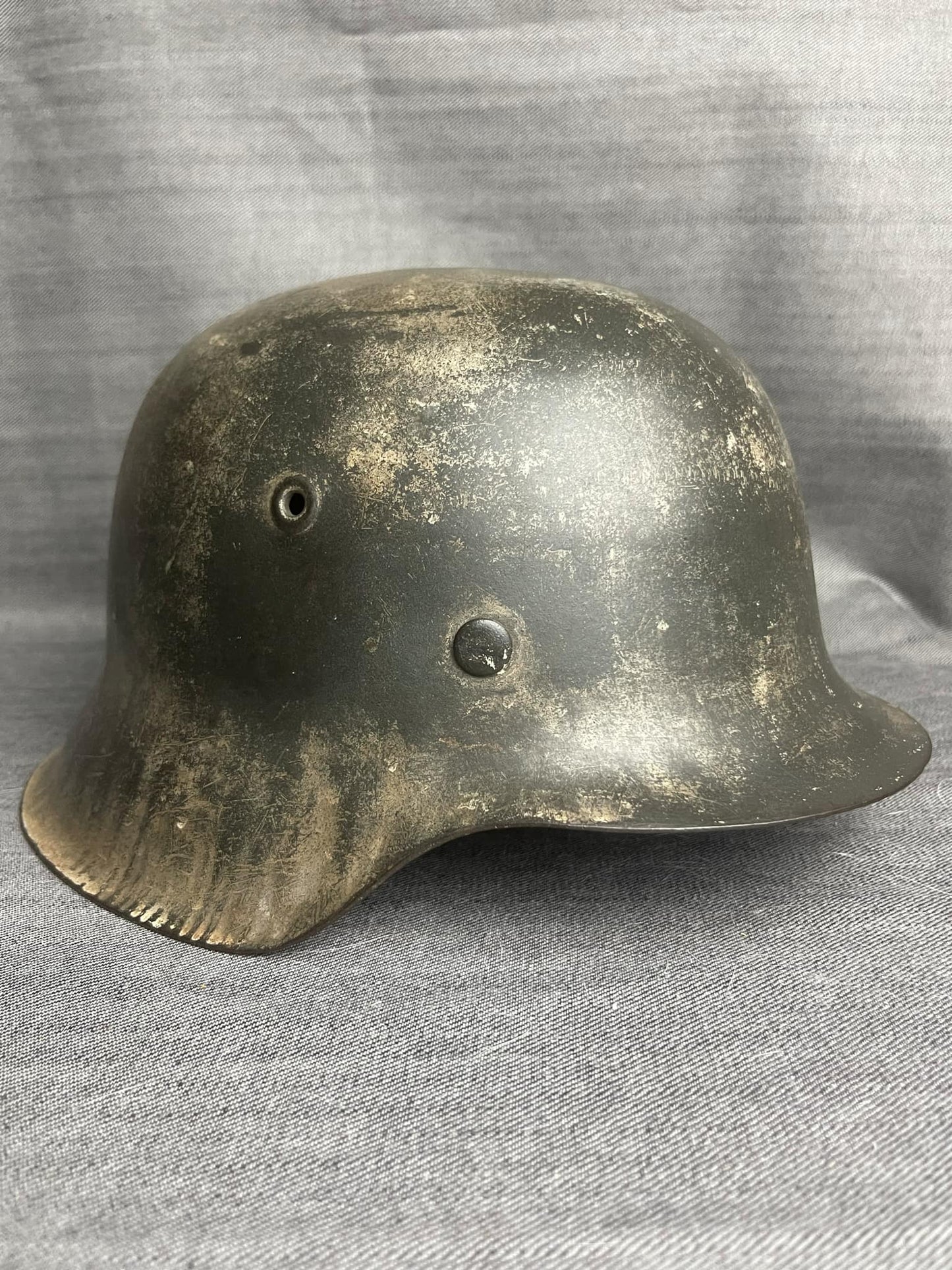 GERMAN WW2 M42 WINTER CAMOUFLAGED STEEL COMBAT HELMET "66"