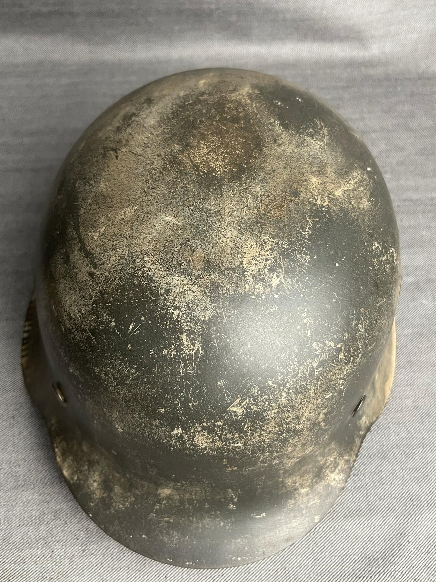 GERMAN WW2 M42 WINTER CAMOUFLAGED STEEL COMBAT HELMET "66"